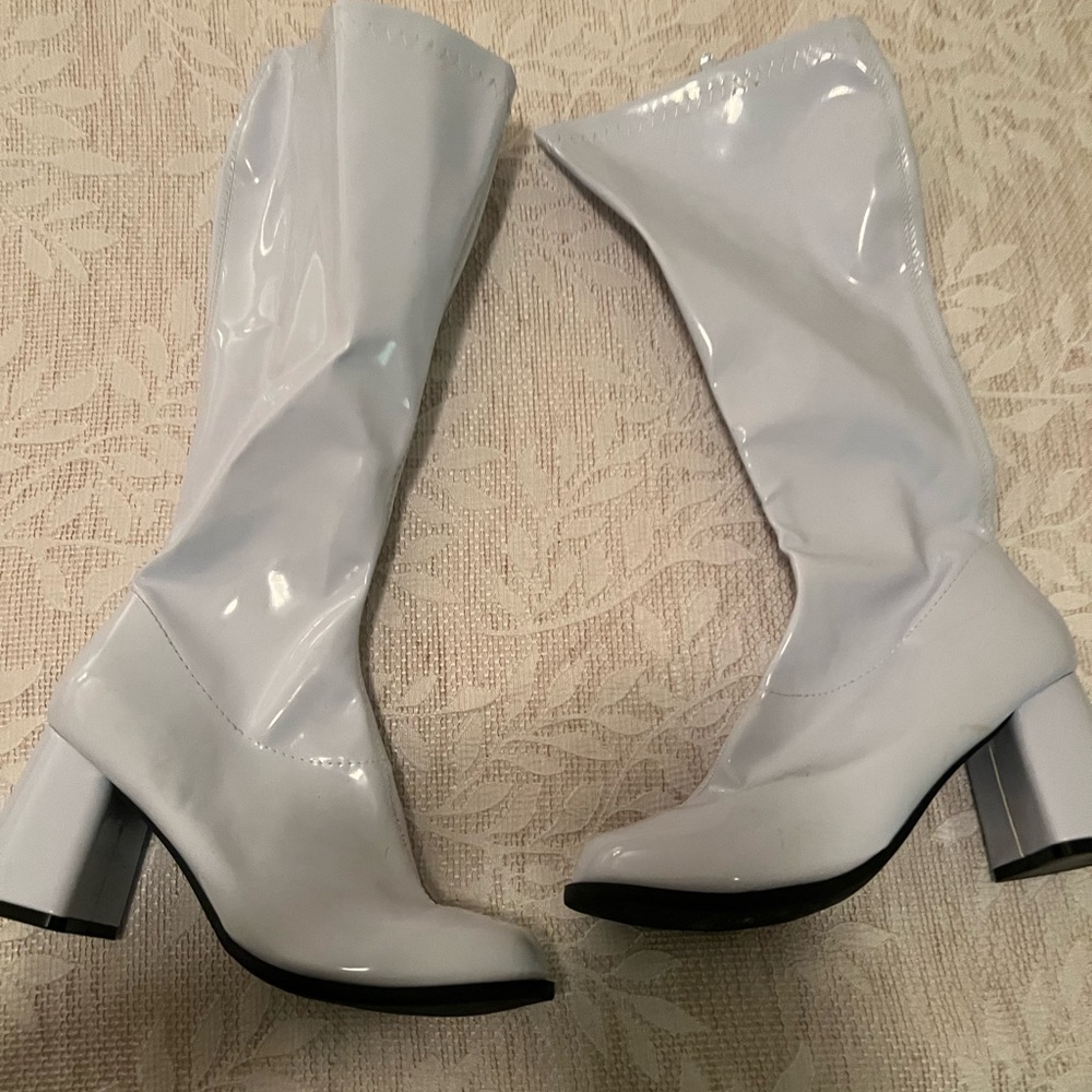 GOGO BOOTS